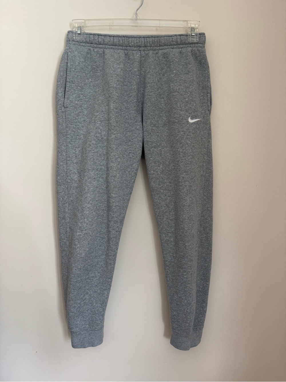 Nike Club Fleece Jogger Sweatpants Men’s Size Small Heather Gray CJ1616-063